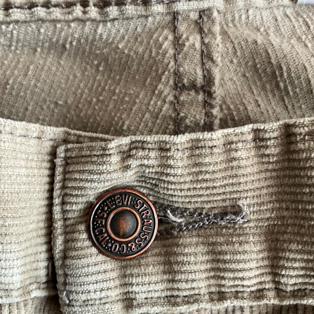 Vintage Levis Corduroy Pants size W36 L32 Color Tan - Picture 10 of 10